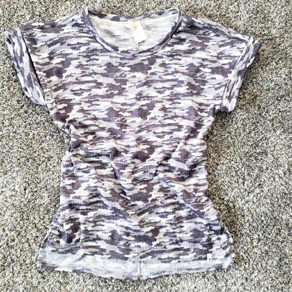 Lucky Brand| Super Soft Camouflage Top - Picture 1 of 5